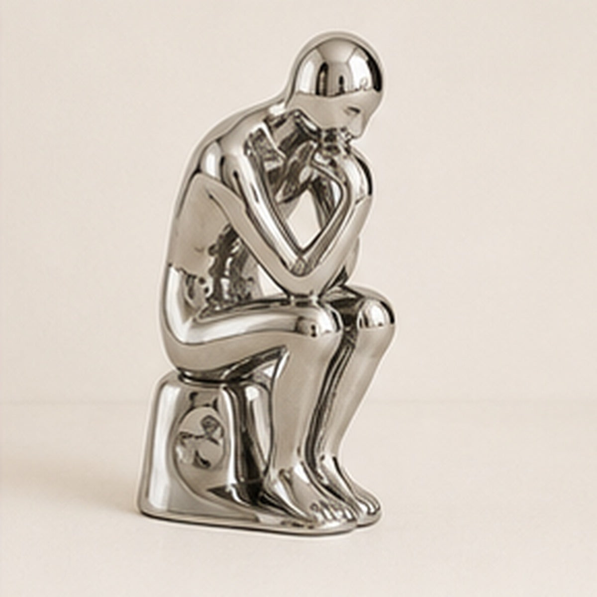 Nuvelloia Thinker Chrome Figurine